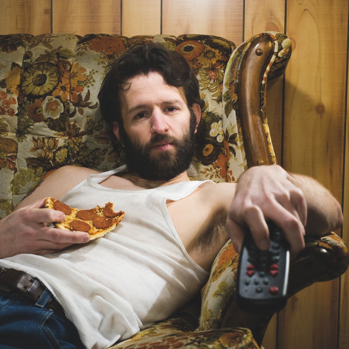 No estás tirado en el sofá. Estás cumpliendo la ley de Zipf y la ciencia te apoya